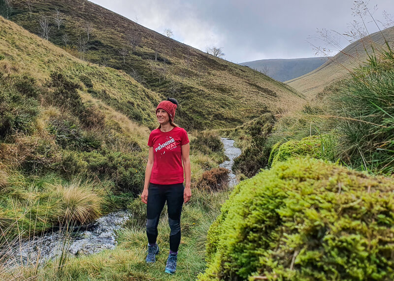 Becky wearing Salomon Tights and Beanie
